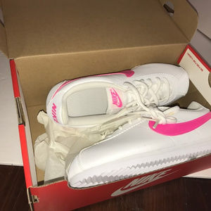 Nike Cortez GS Size 4.5y Pink/White